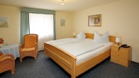 Unser modern eingerichtetes Doppelzimmer - Herzlich willkommen in der Kurpension & Hotel Garni - Sassenst�bchen